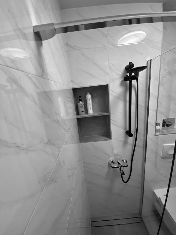 Astoria Apartman Varasd Kültér fotó